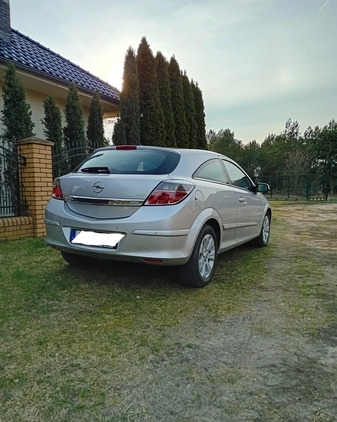 Opel Astra cena 12000 przebieg: 155900, rok produkcji 2007 z Bydgoszcz małe 67